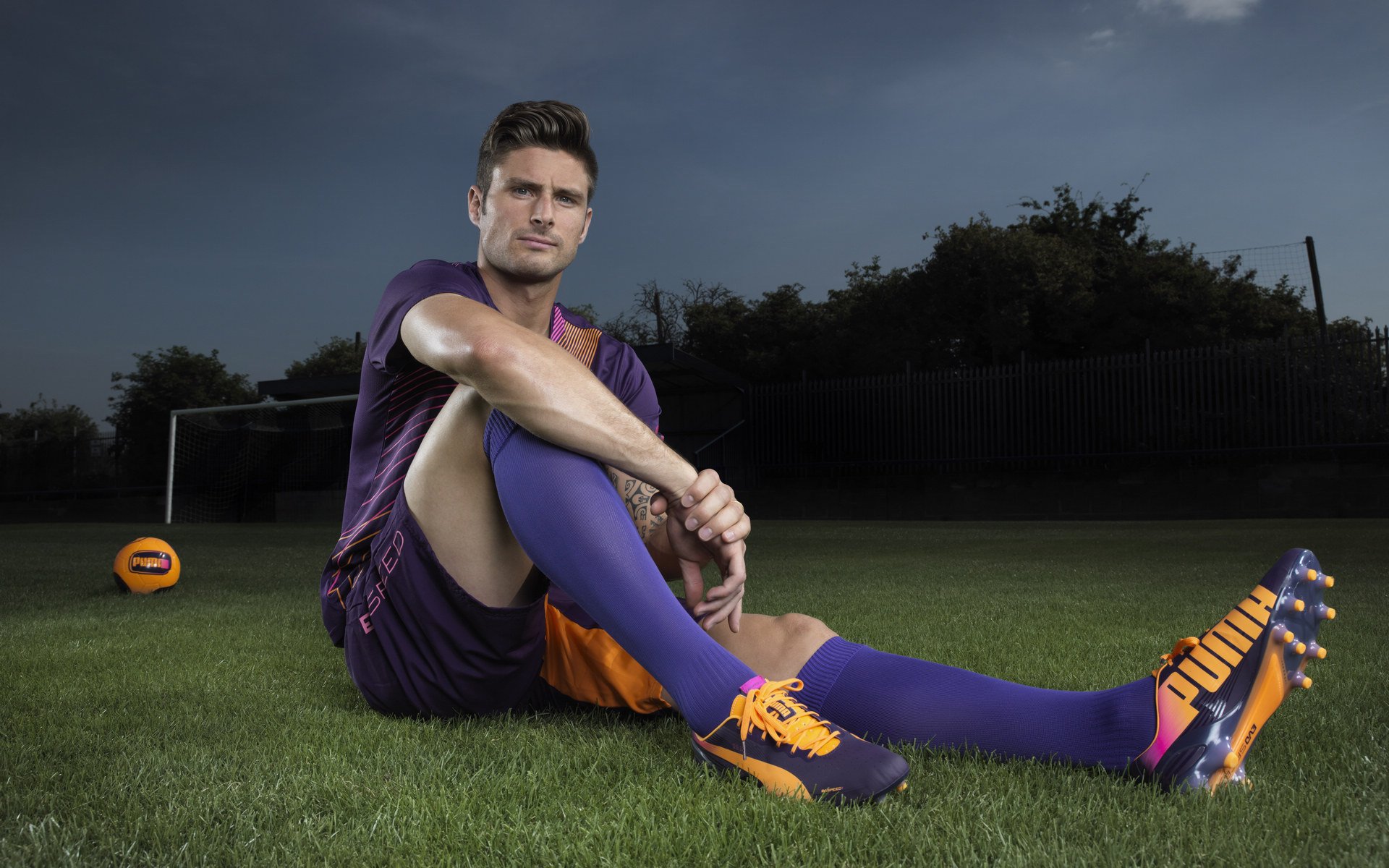 光芒与紫金的对决，库里如何以节奏魔法撕裂湖人防线